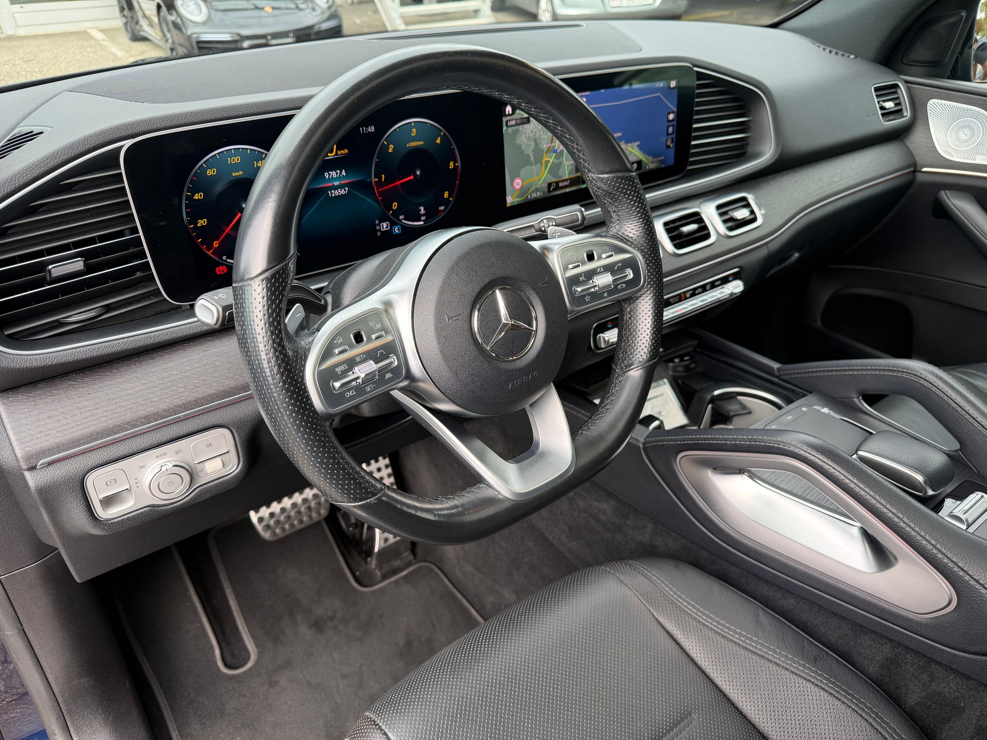 MERCEDES-BENZ GLE 400 d 4Matic AMG Line 9G-Tronic ***DISTANZREGLER & ANHÄNGERKUPPLUNG***-image-14