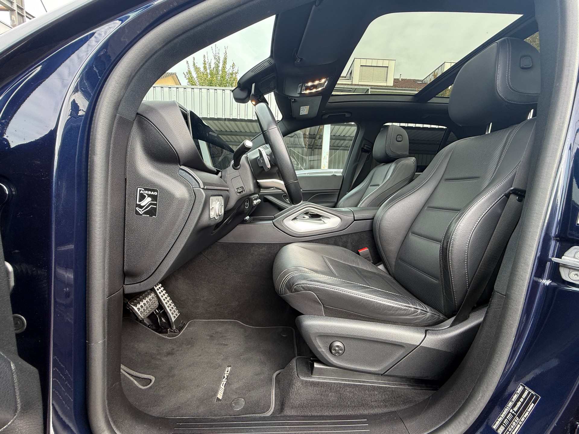 MERCEDES-BENZ GLE 400 d 4Matic AMG Line 9G-Tronic ***DISTANZREGLER & ANHÄNGERKUPPLUNG***-image-11
