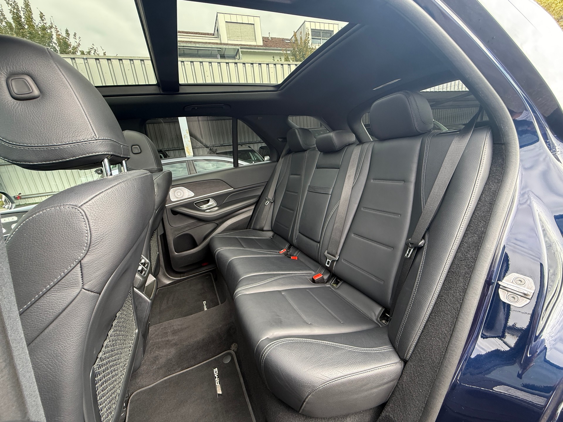 MERCEDES-BENZ GLE 400 d 4Matic AMG Line 9G-Tronic ***DISTANZREGLER & ANHÄNGERKUPPLUNG***-image-27