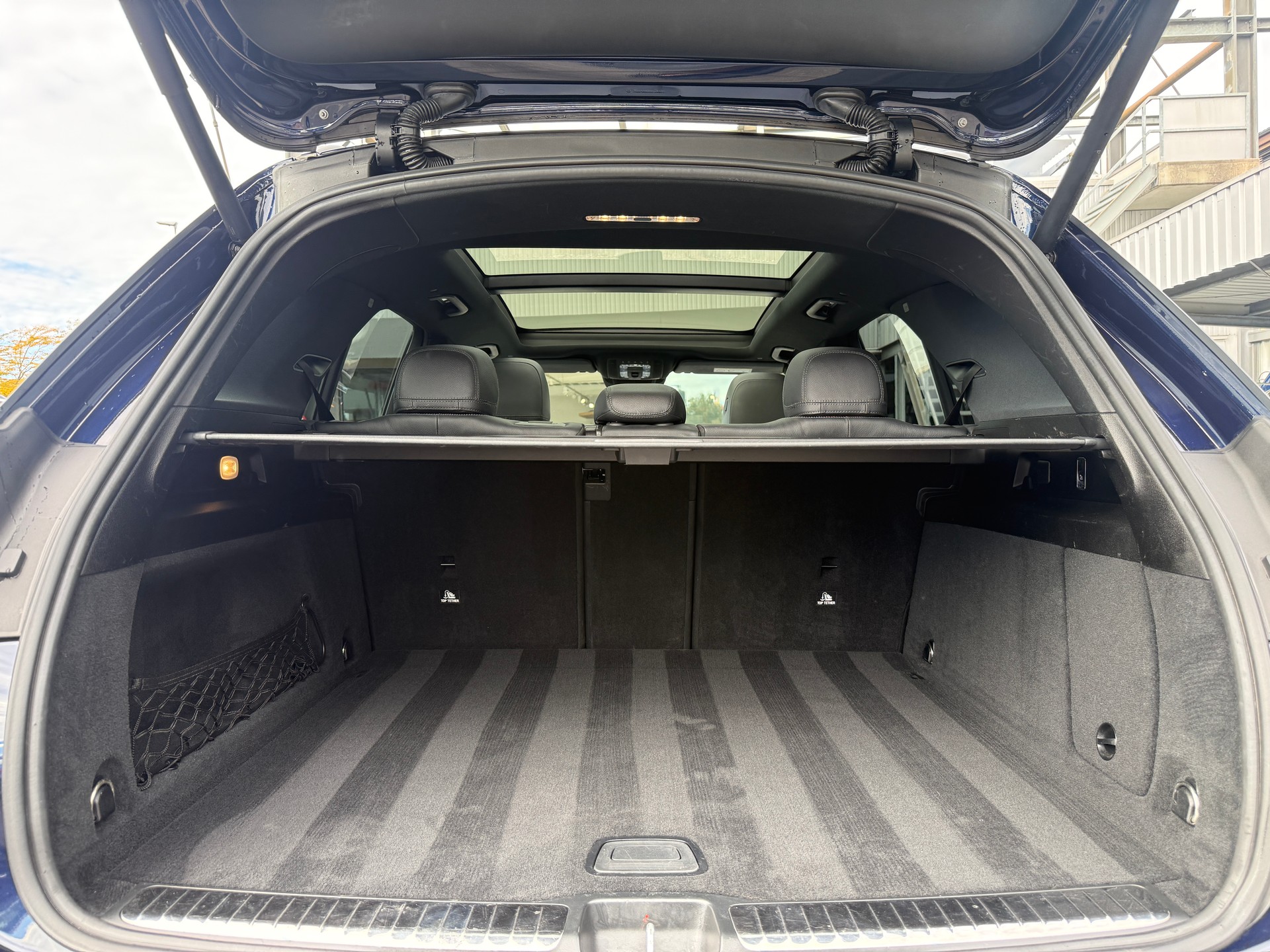 MERCEDES-BENZ GLE 400 d 4Matic AMG Line 9G-Tronic ***DISTANZREGLER & ANHÄNGERKUPPLUNG***-image-30