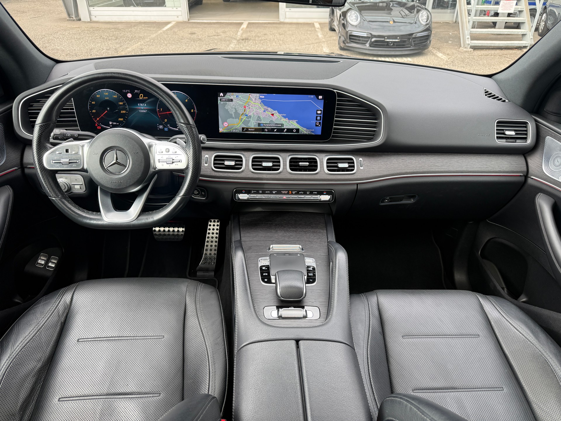 MERCEDES-BENZ GLE 400 d 4Matic AMG Line 9G-Tronic ***DISTANZREGLER & ANHÄNGERKUPPLUNG***-image-12