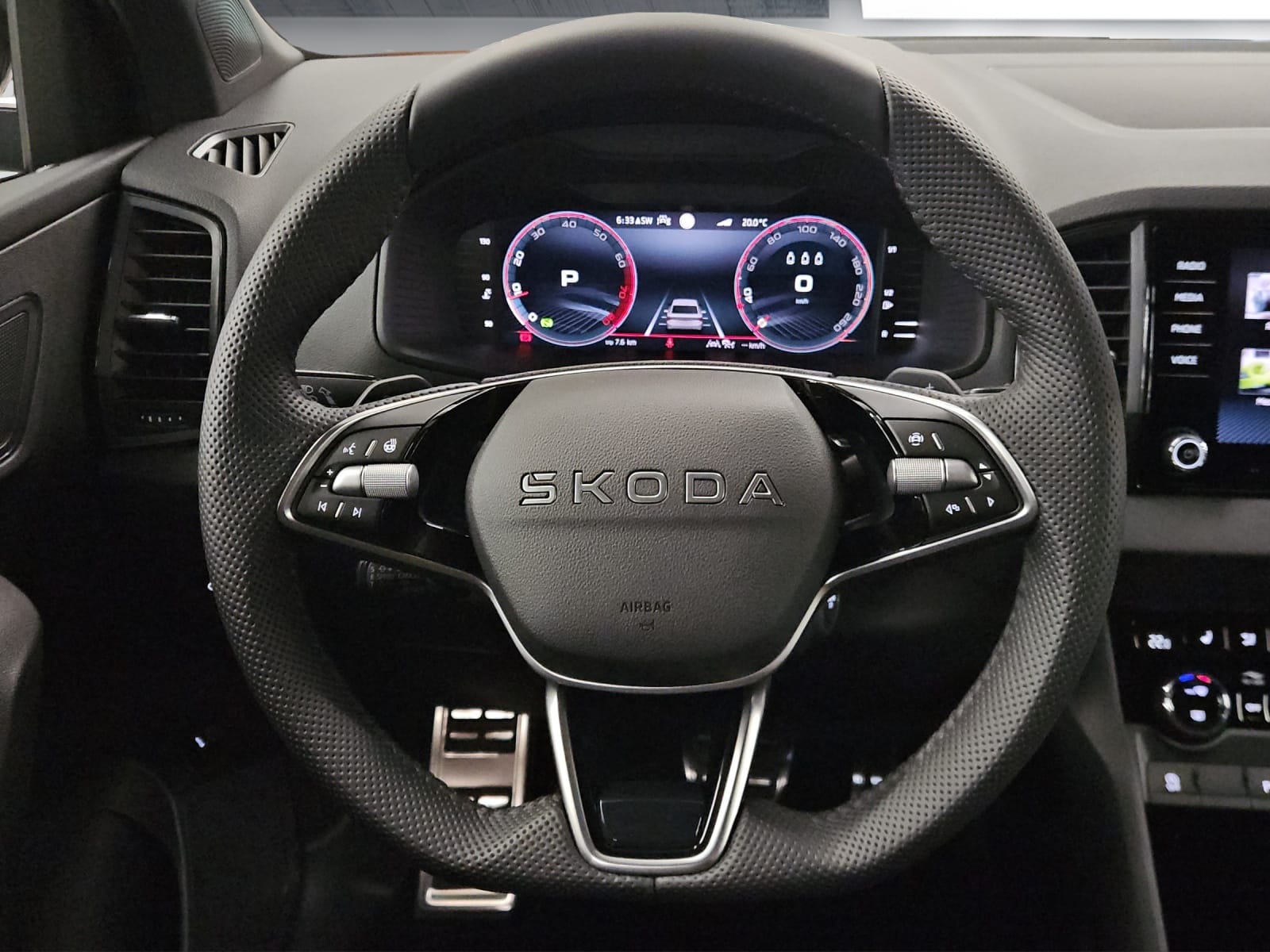 SKODA Skoda Karoq SportLine TSI 4x4-image-7