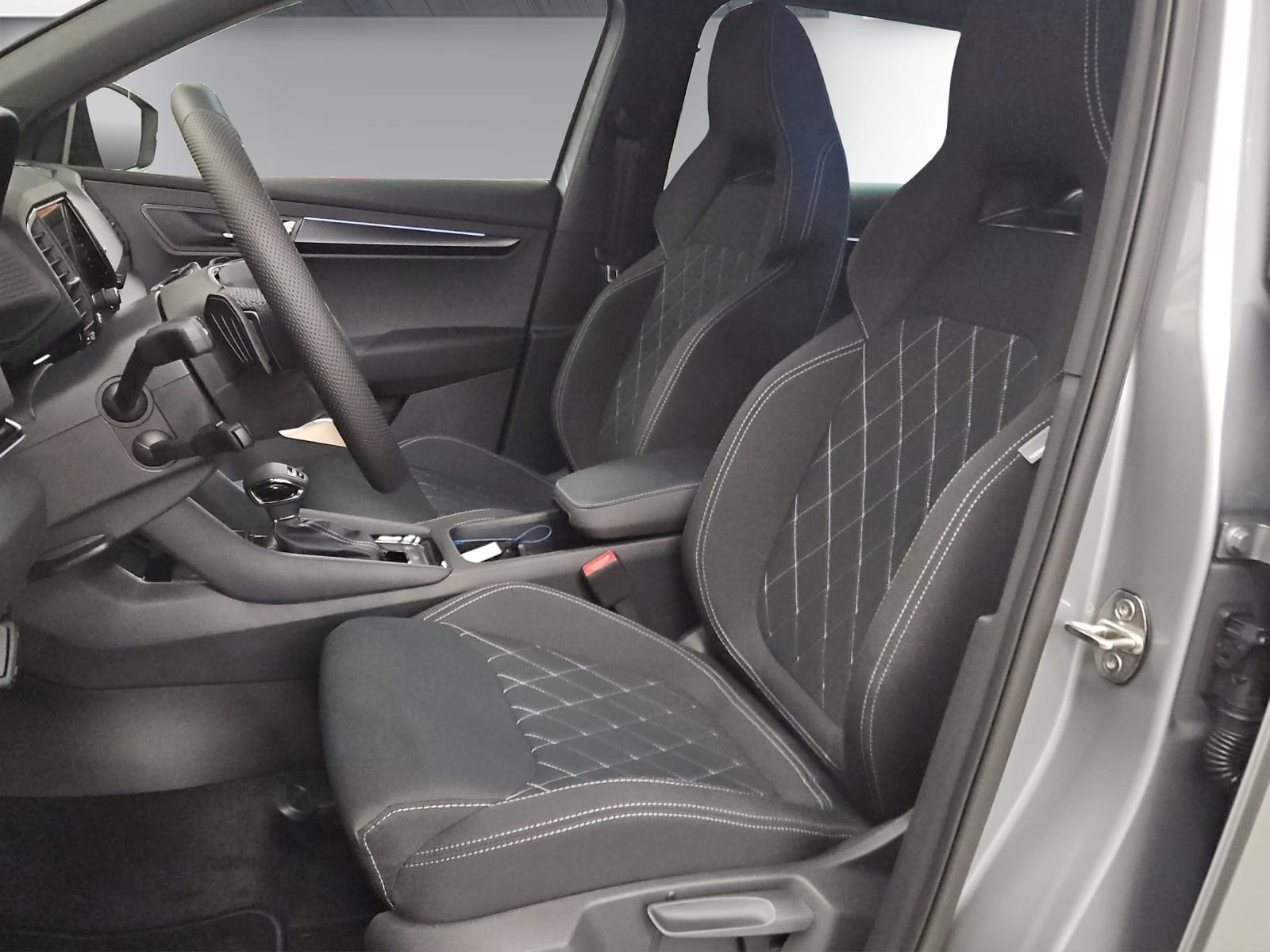 SKODA Skoda Karoq SportLine TSI 4x4-image-9