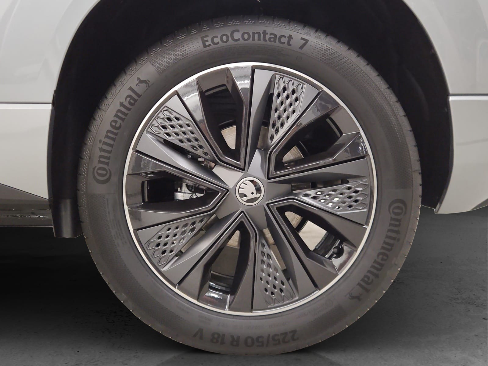 SKODA Skoda Karoq SportLine TSI 4x4-image-5