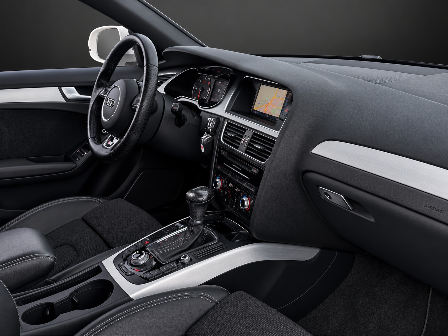 AUDI A4 Avant 2.0 TDI S-Line multitronic mit 177 PS-image-9