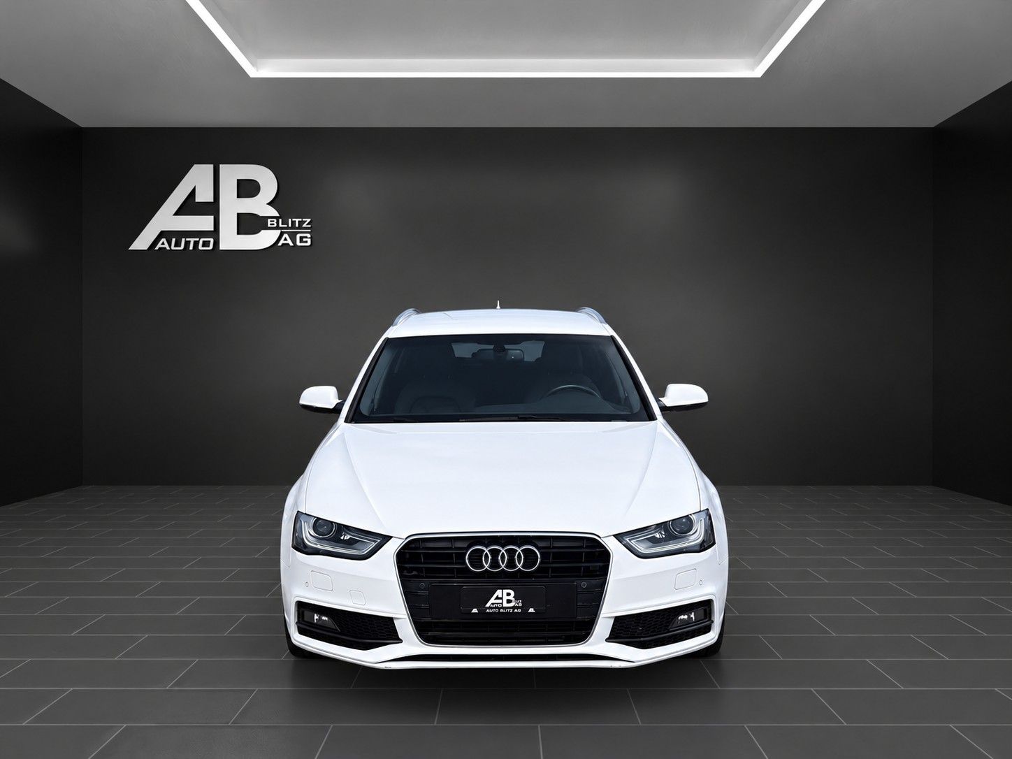 AUDI A4 Avant 2.0 TDI S-Line multitronic mit 177 PS
