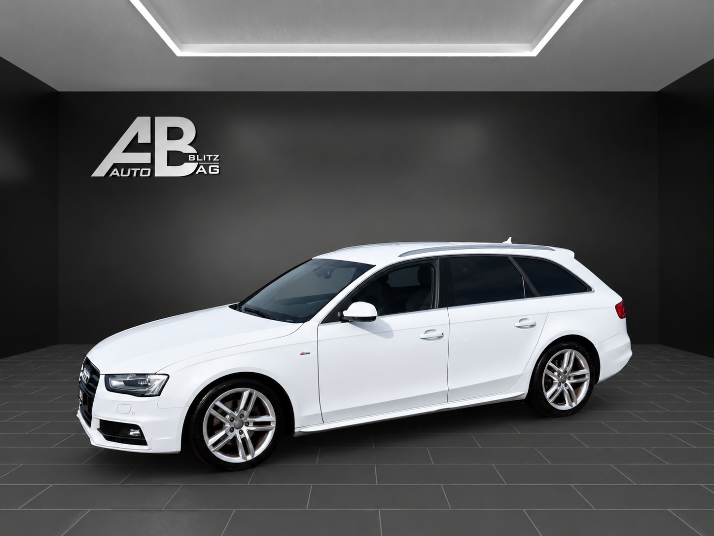 AUDI A4 Avant 2.0 TDI S-Line multitronic mit 177 PS-showroom-element-1