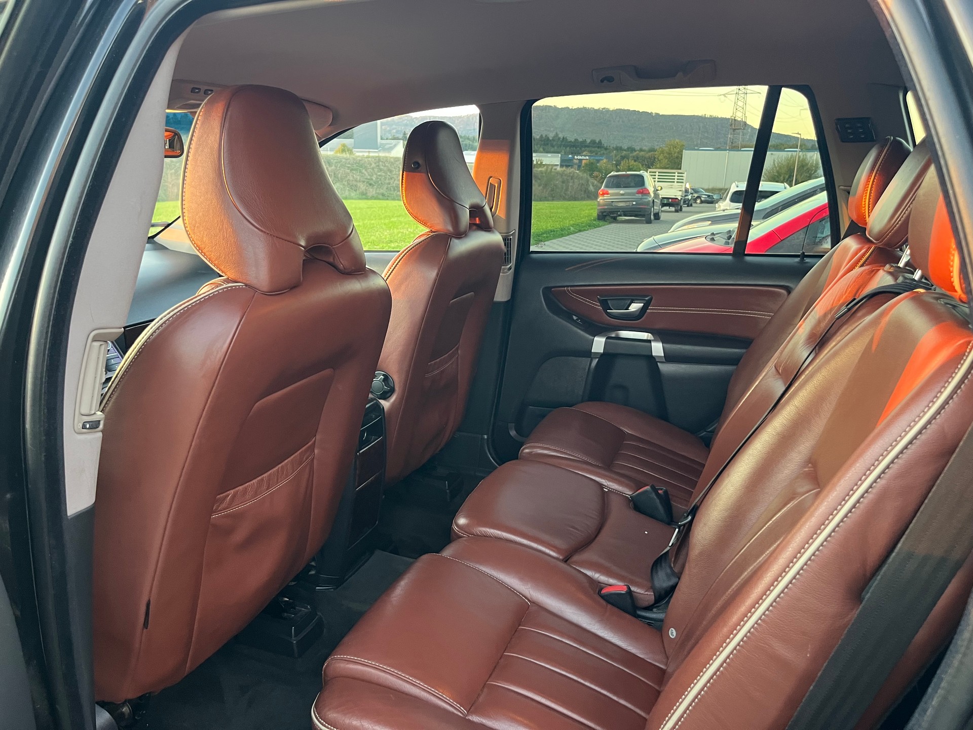 VOLVO XC90 D5 AWD Executive Geartronic-image-12
