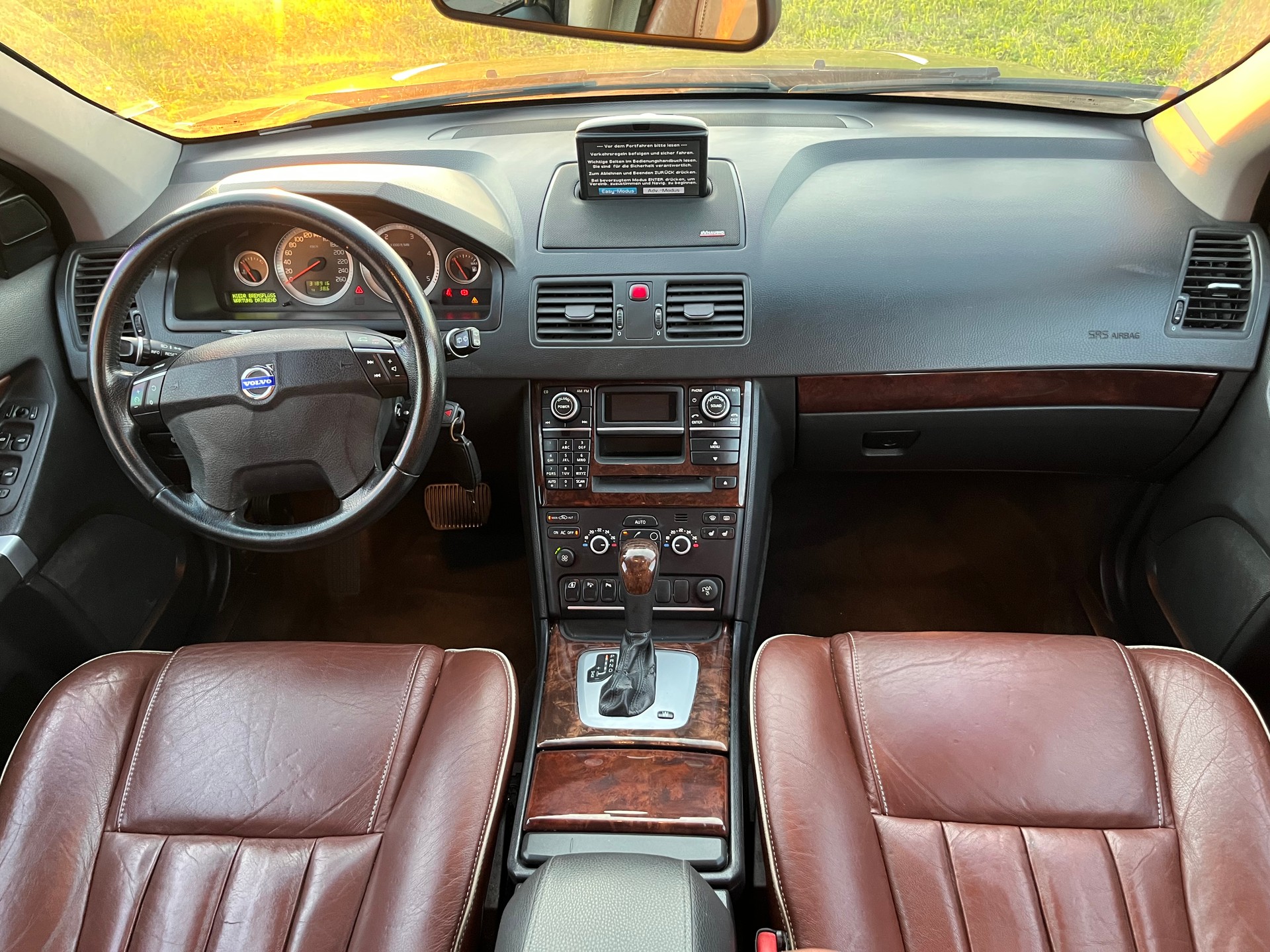 VOLVO XC90 D5 AWD Executive Geartronic-image-9