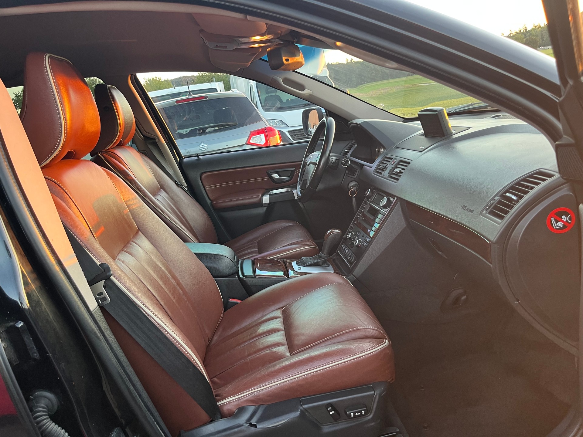 VOLVO XC90 D5 AWD Executive Geartronic-image-8