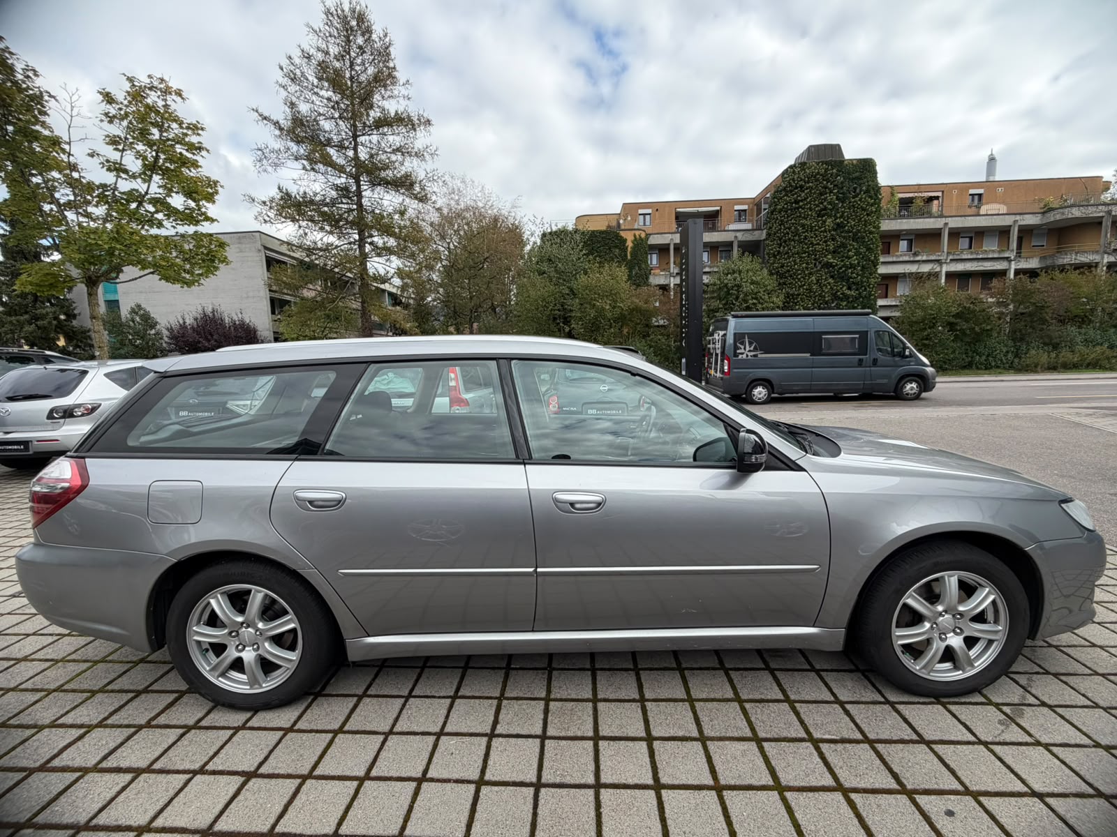 SUBARU Legacy 2.0D AWD Swiss-image-4