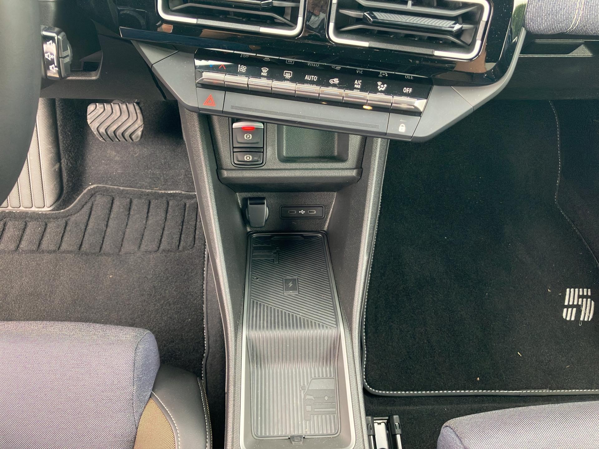 RENAULT R5 E-Tech Comfort Range 52 kWh Techno-image-11
