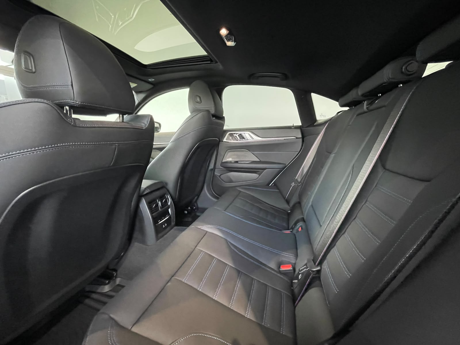 BMW M440i xDrive 48V Gran Coupé M Sport Pro Steptronic-image-6