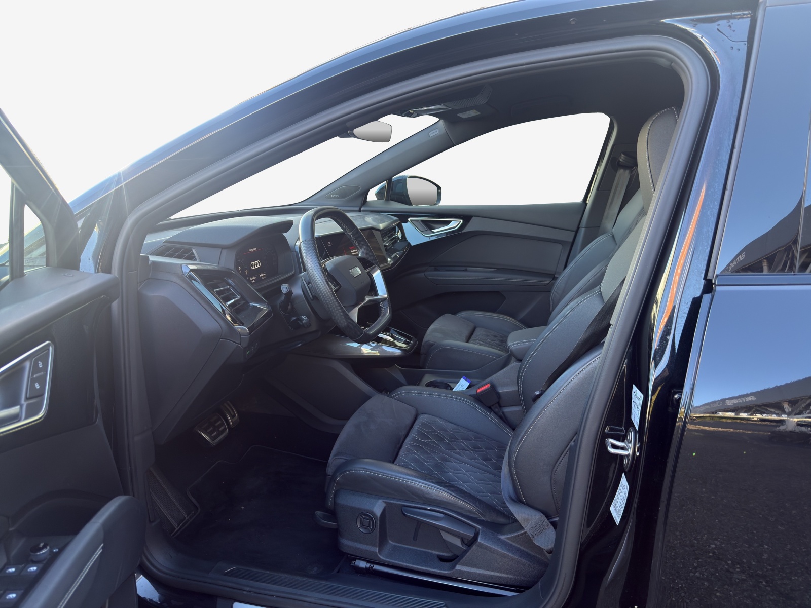 AUDI Q4 Sportback e-tron 40-image-7