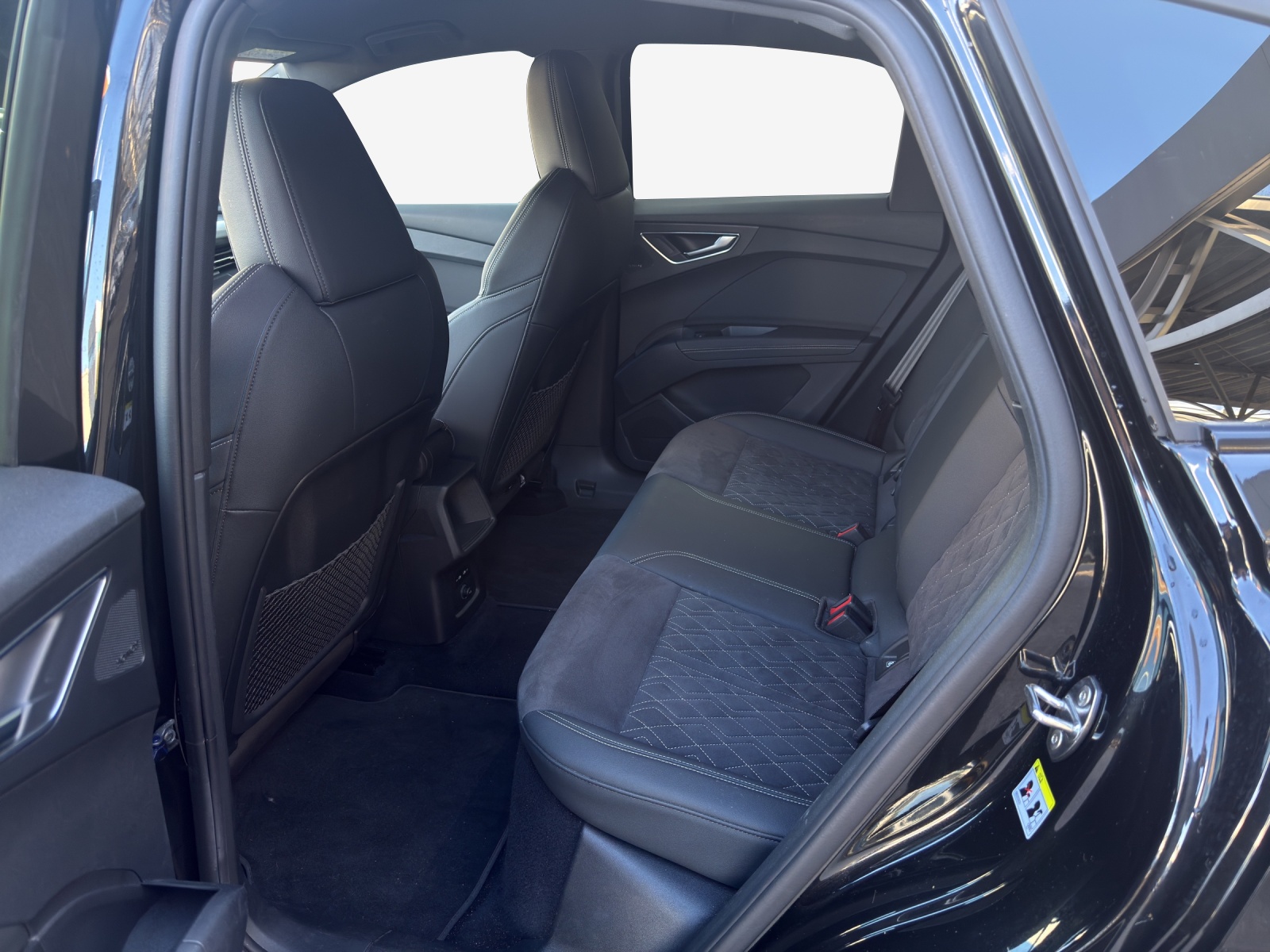 AUDI Q4 Sportback e-tron 40-image-11