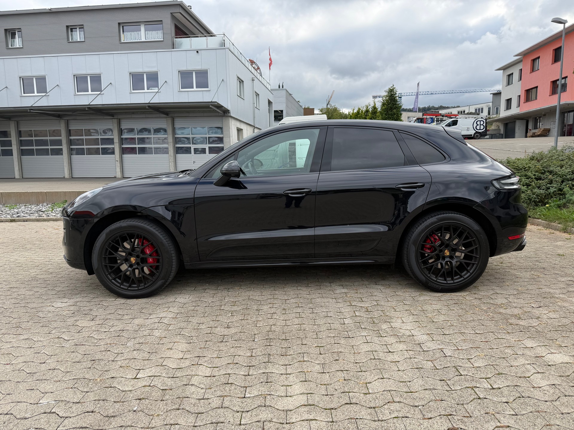 PORSCHE 2.9 V6 GTS-image-2