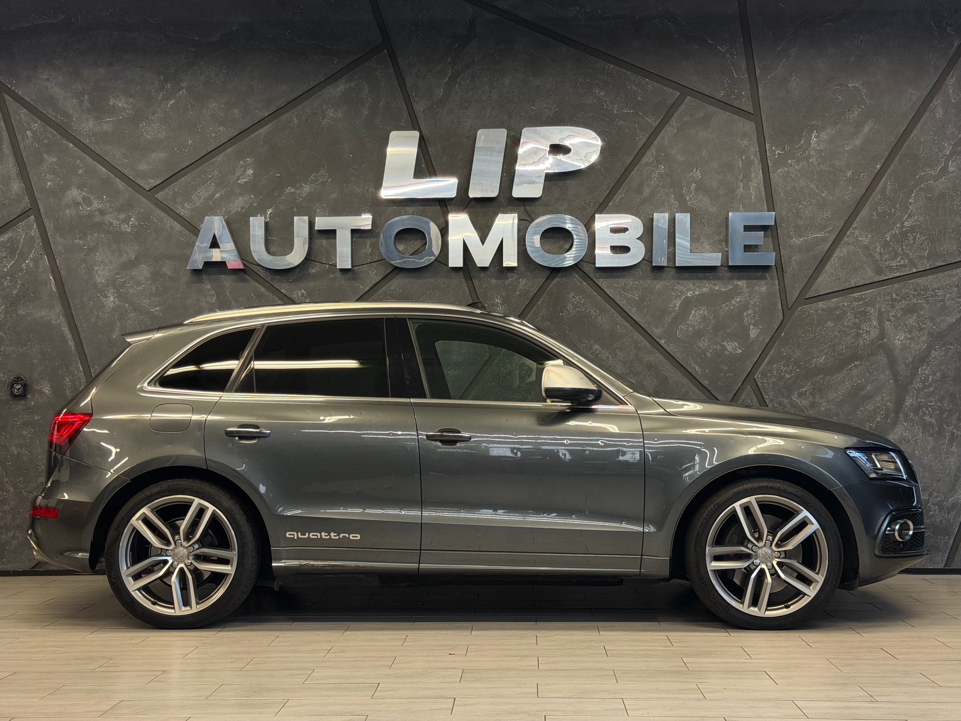 AUDI SQ5 3.0 TDI quattro tiptronic-image-4