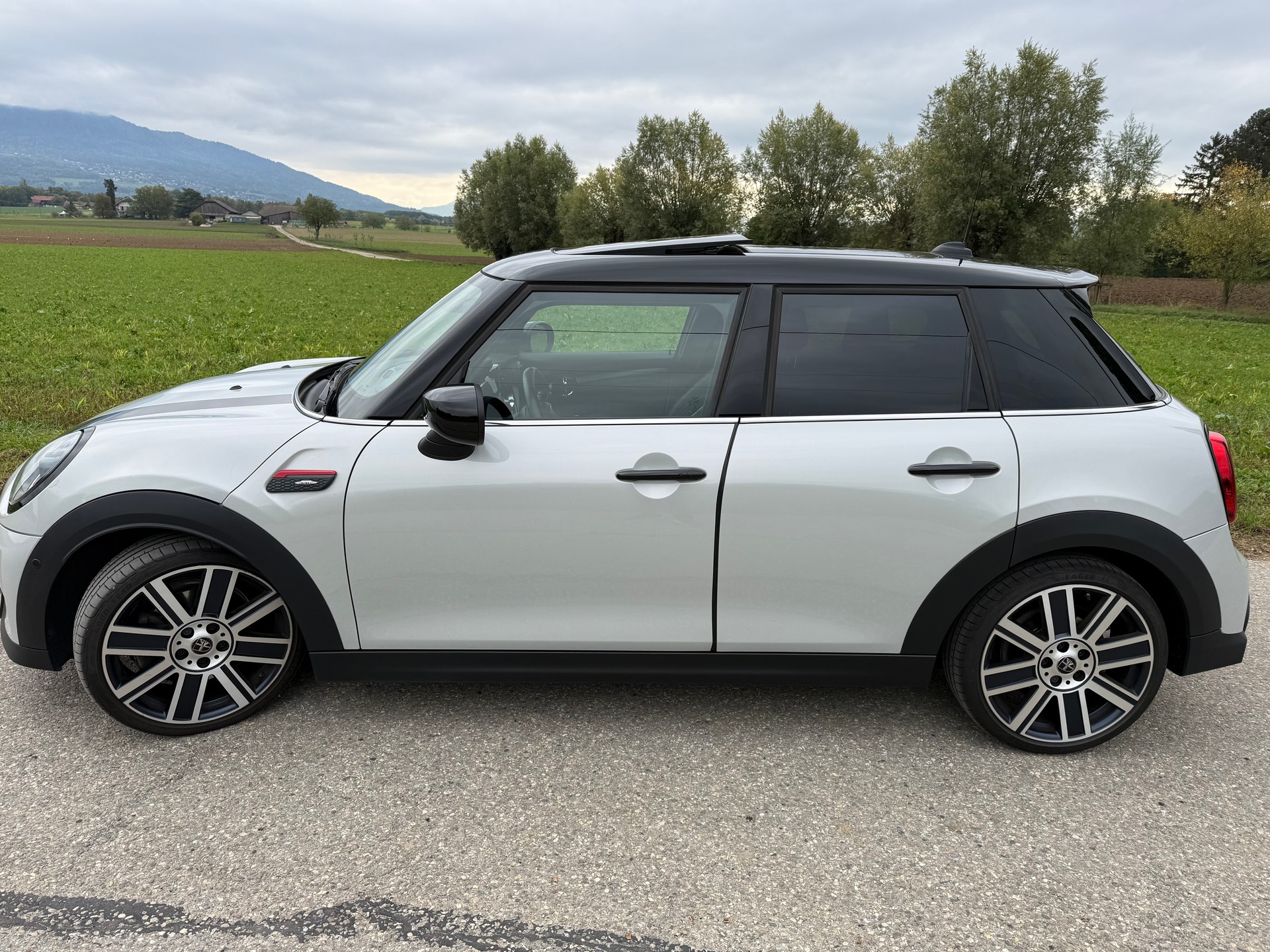 MINI Cooper S-image-2
