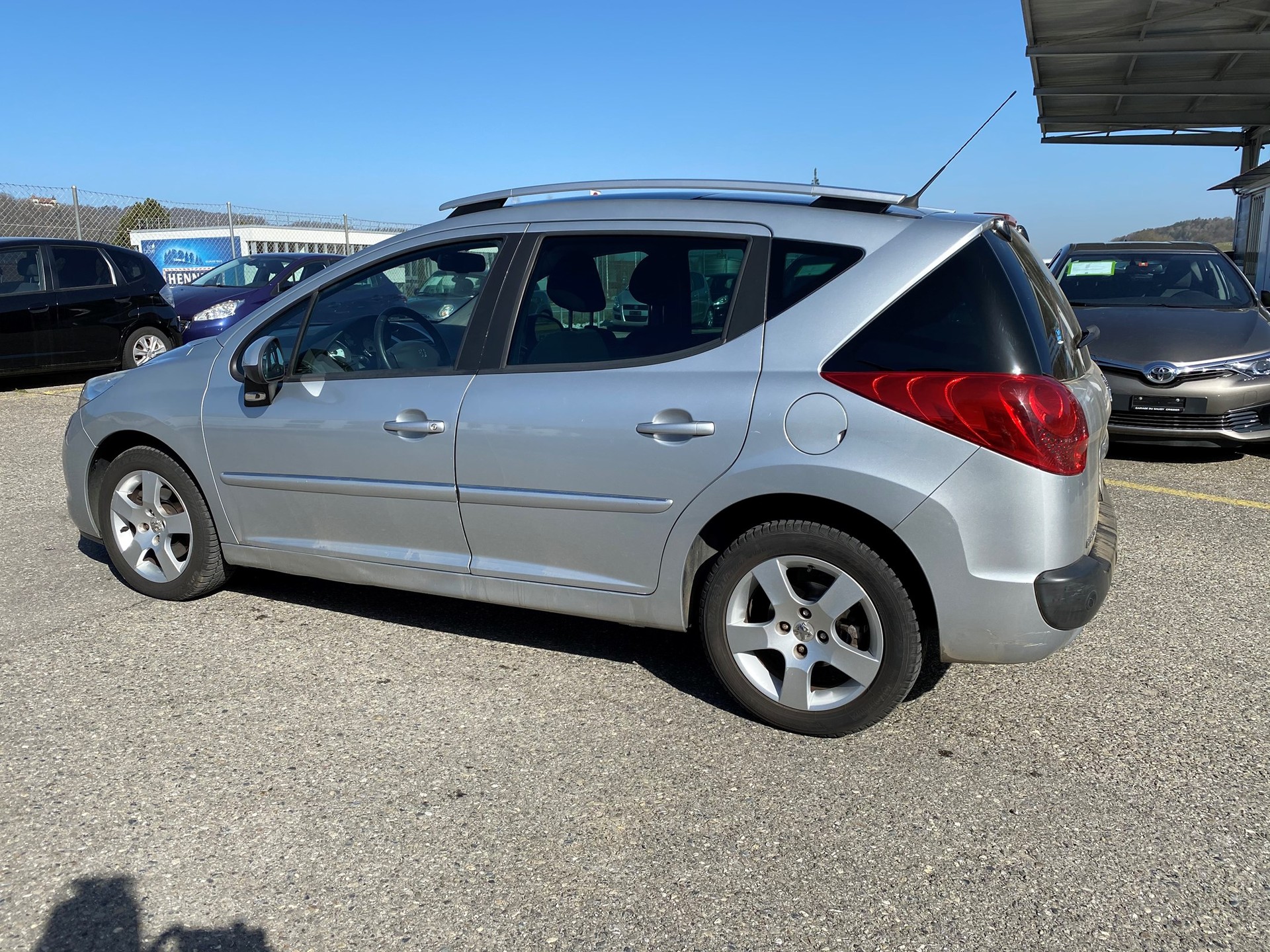 PEUGEOT 207 SW 1.6 16V Lion Edition-image-10
