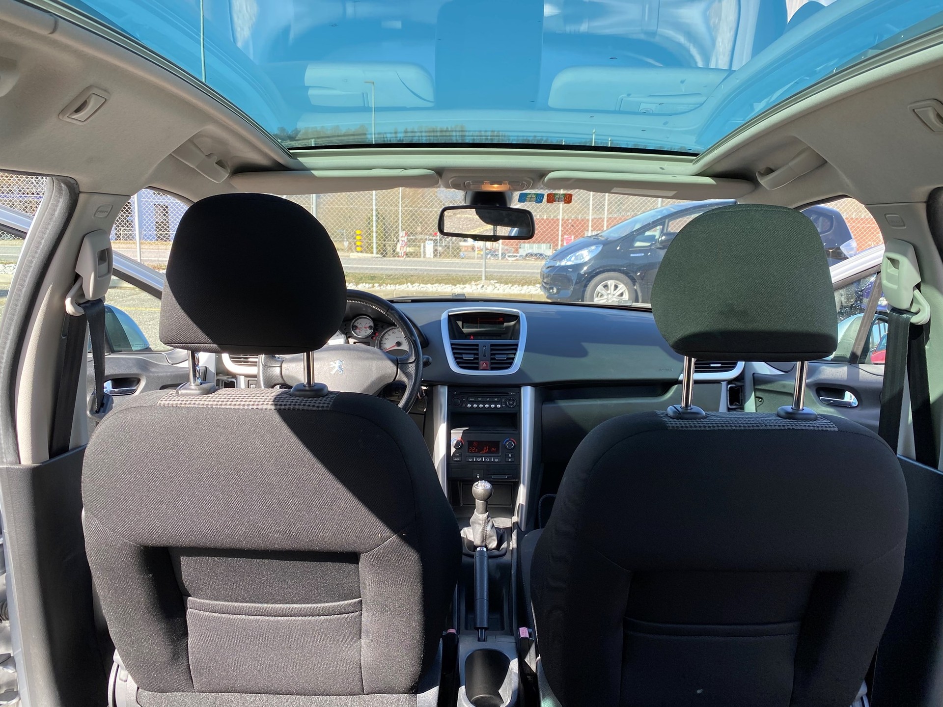 PEUGEOT 207 SW 1.6 16V Lion Edition-image-13
