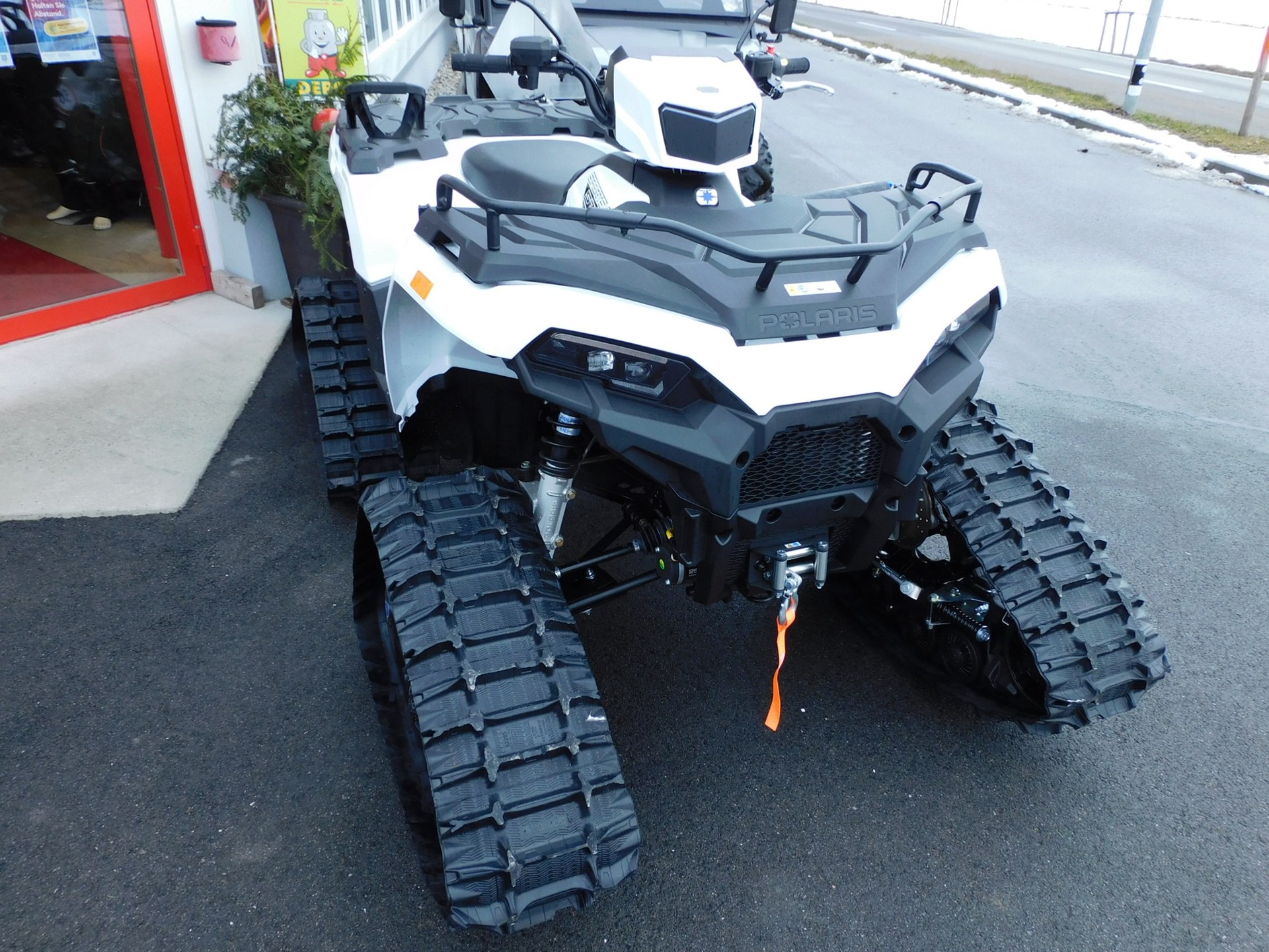 POLARIS Sportsman 570 4x4-image-2