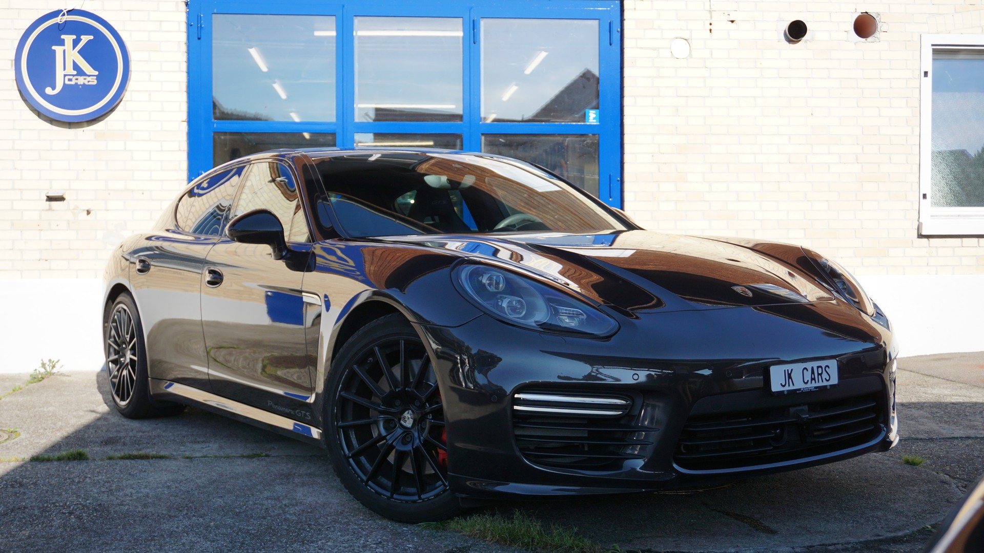 PORSCHE Panamera GTS 4.8 PDK-image-0