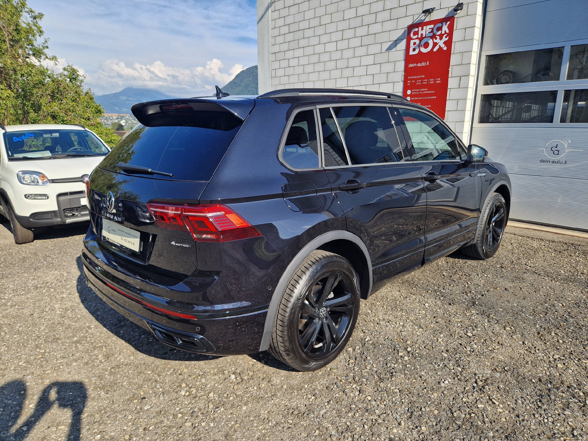 VW Tiguan 2.0 TSI R-Line 4Motion DSG-image-6