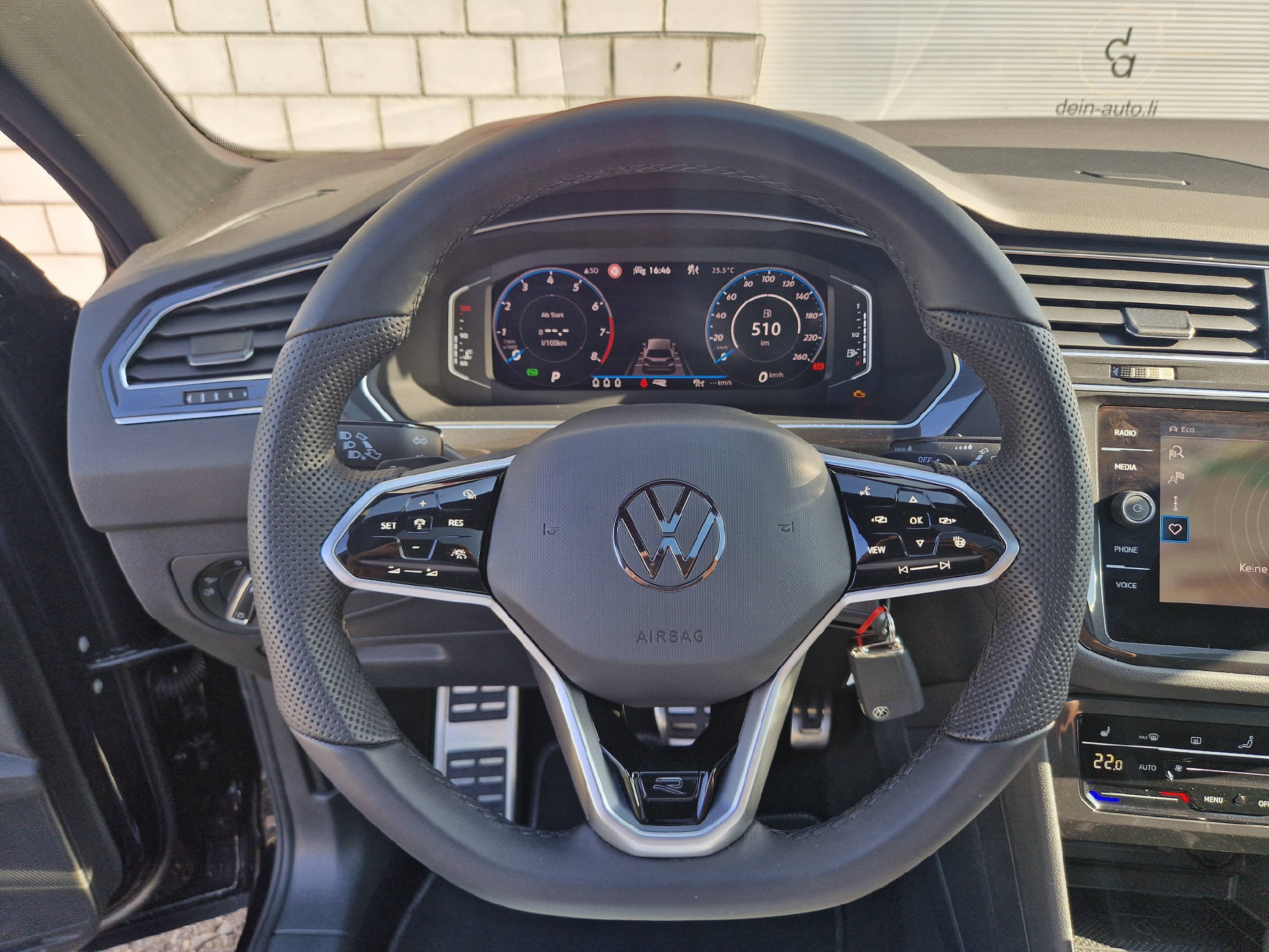 VW Tiguan 2.0 TSI R-Line 4Motion DSG-image-9