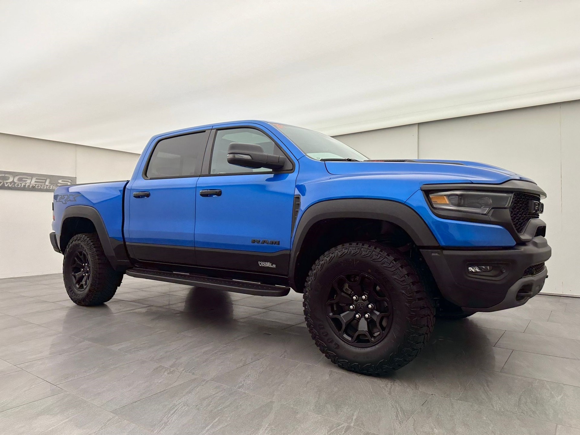 DODGE Ram 1500 TRX 6.2 V8-image-2