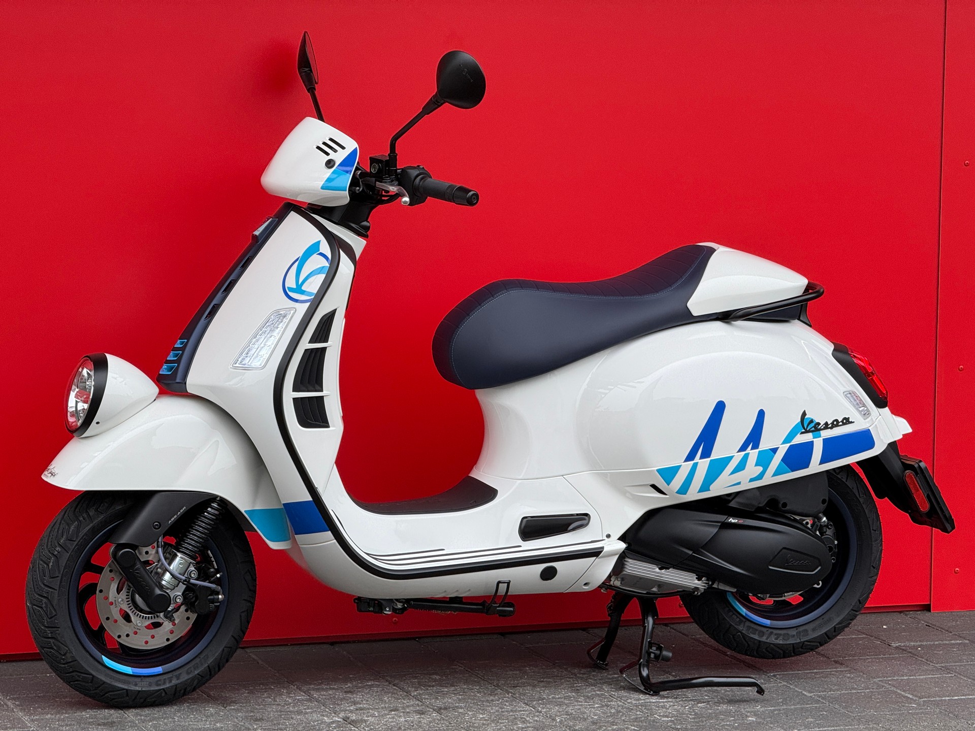PIAGGIO Vespa GTV 300 "140th"-image-13