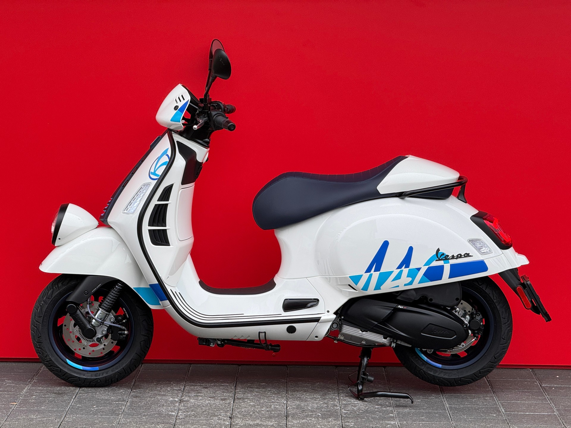 PIAGGIO Vespa GTV 300 "140th"-image-15
