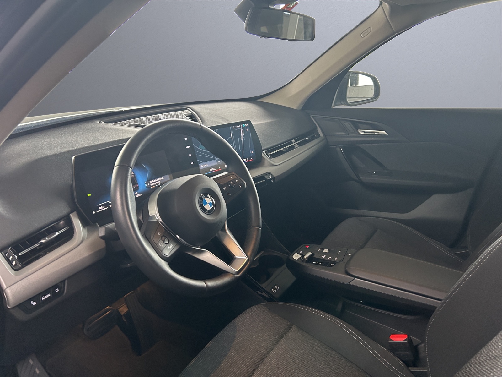 BMW X1 sDrive 18i-image-13