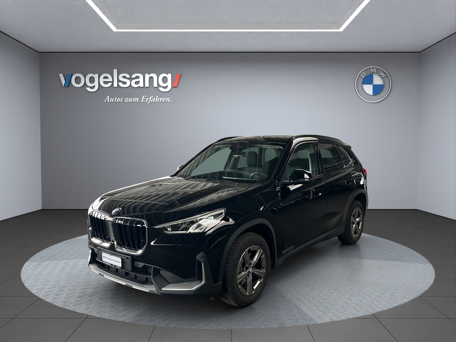 BMW X1 sDrive 18i-image-0