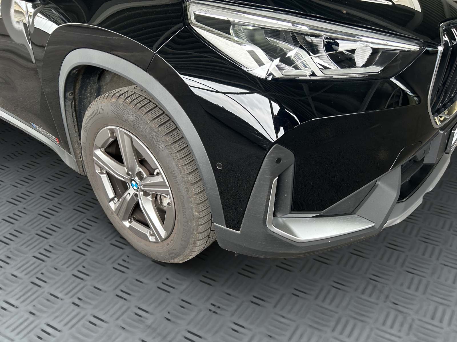 BMW X1 sDrive 18i-image-11