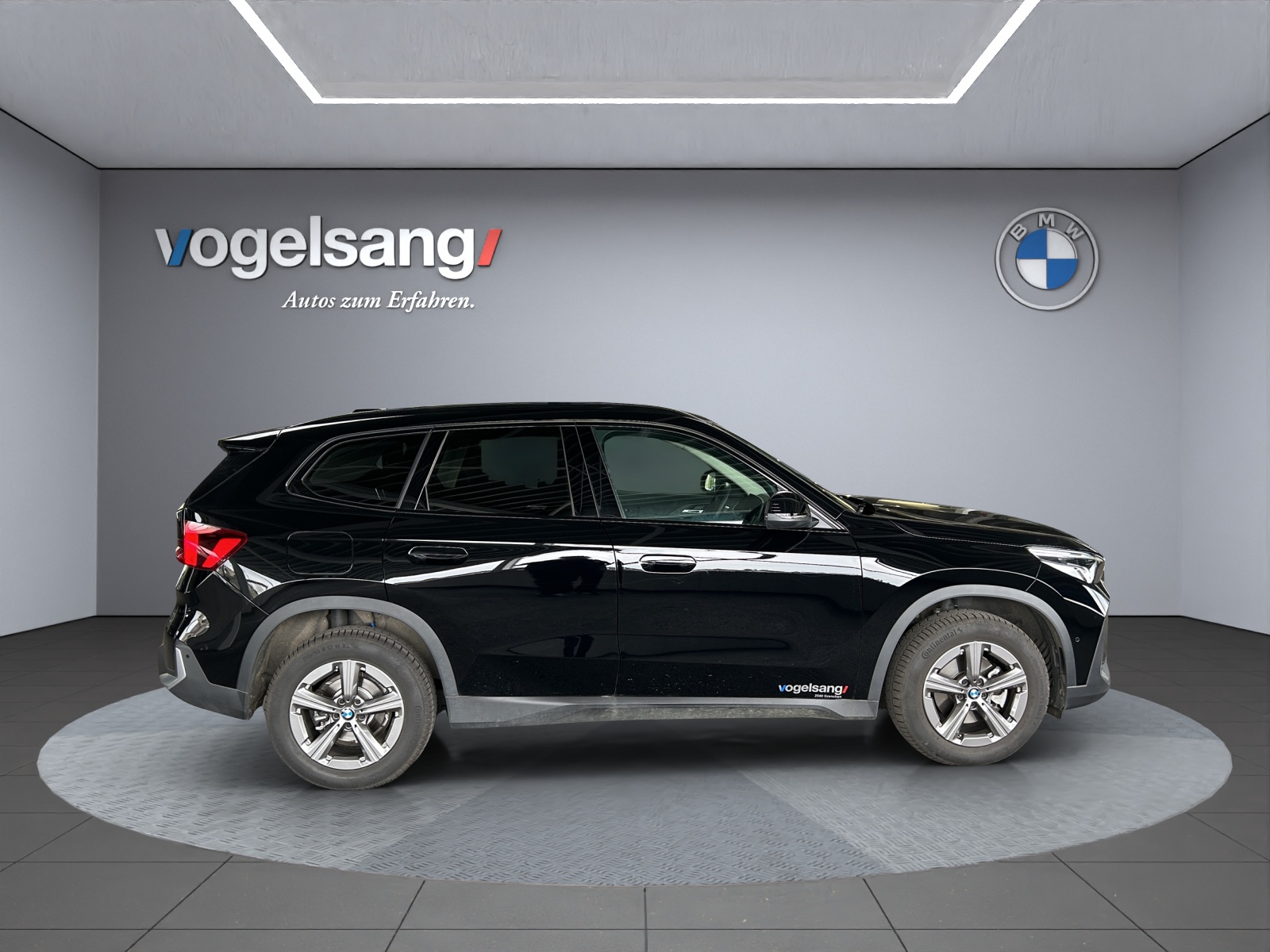 BMW X1 sDrive 18i-image-4
