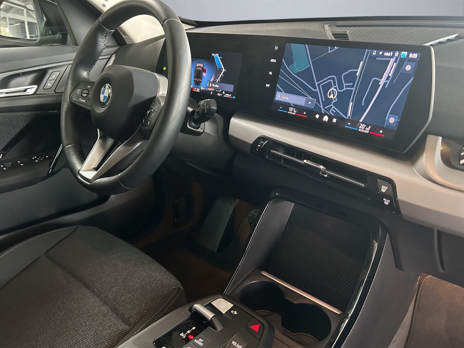BMW X1 sDrive 18i-image-14