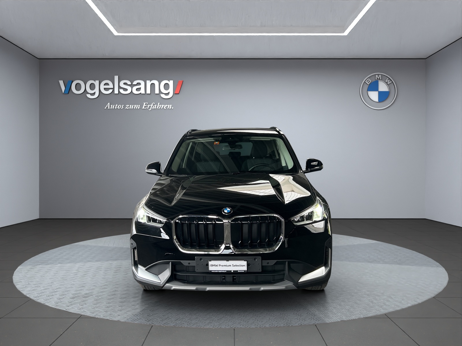 BMW X1 sDrive 18i-image-1