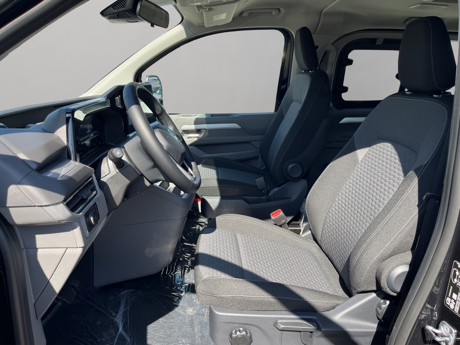 VW Transporter Kombi 2.0 TDI Automat-image-3