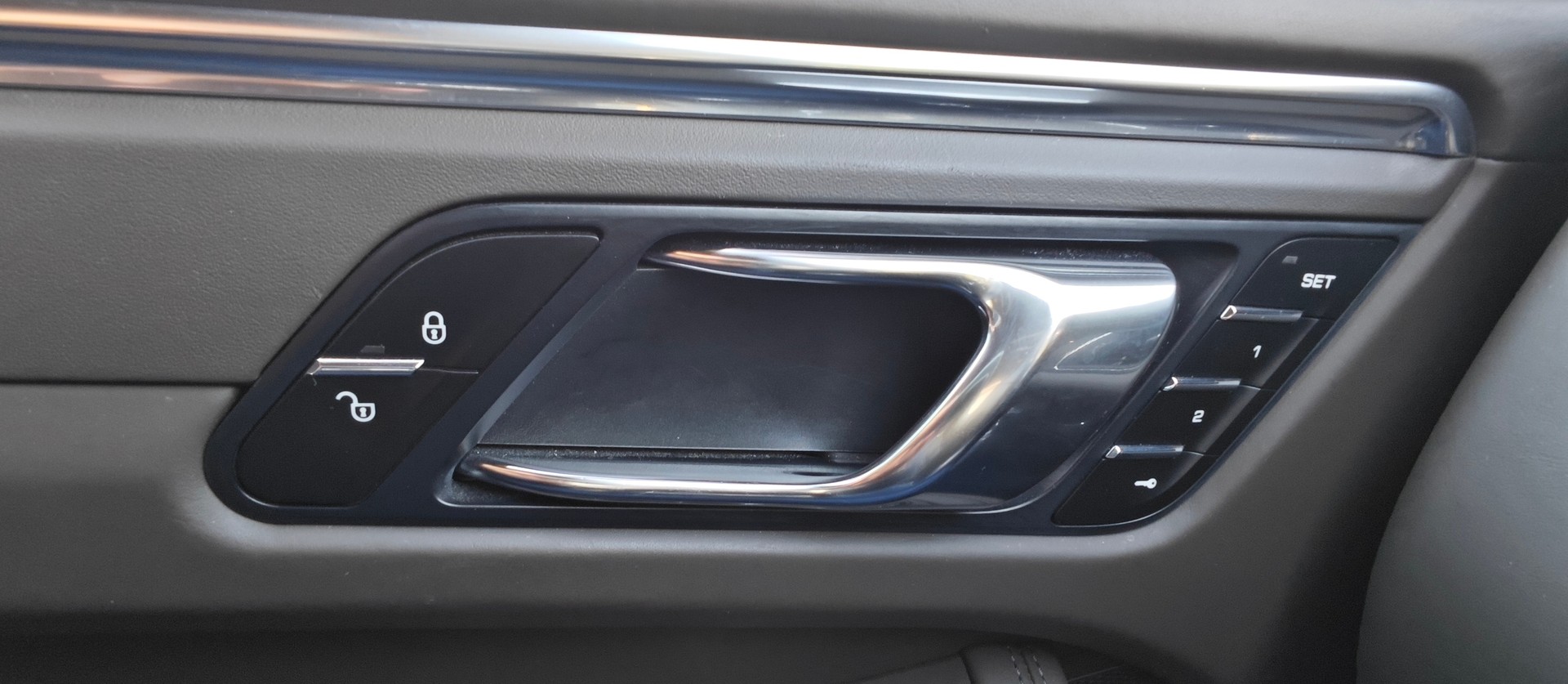 PORSCHE Macan Turbo PDK-image-13