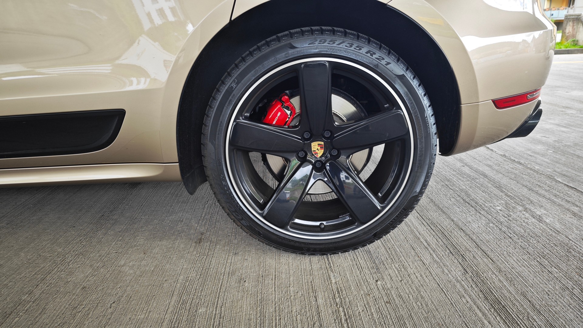 PORSCHE Macan Turbo PDK-image-6