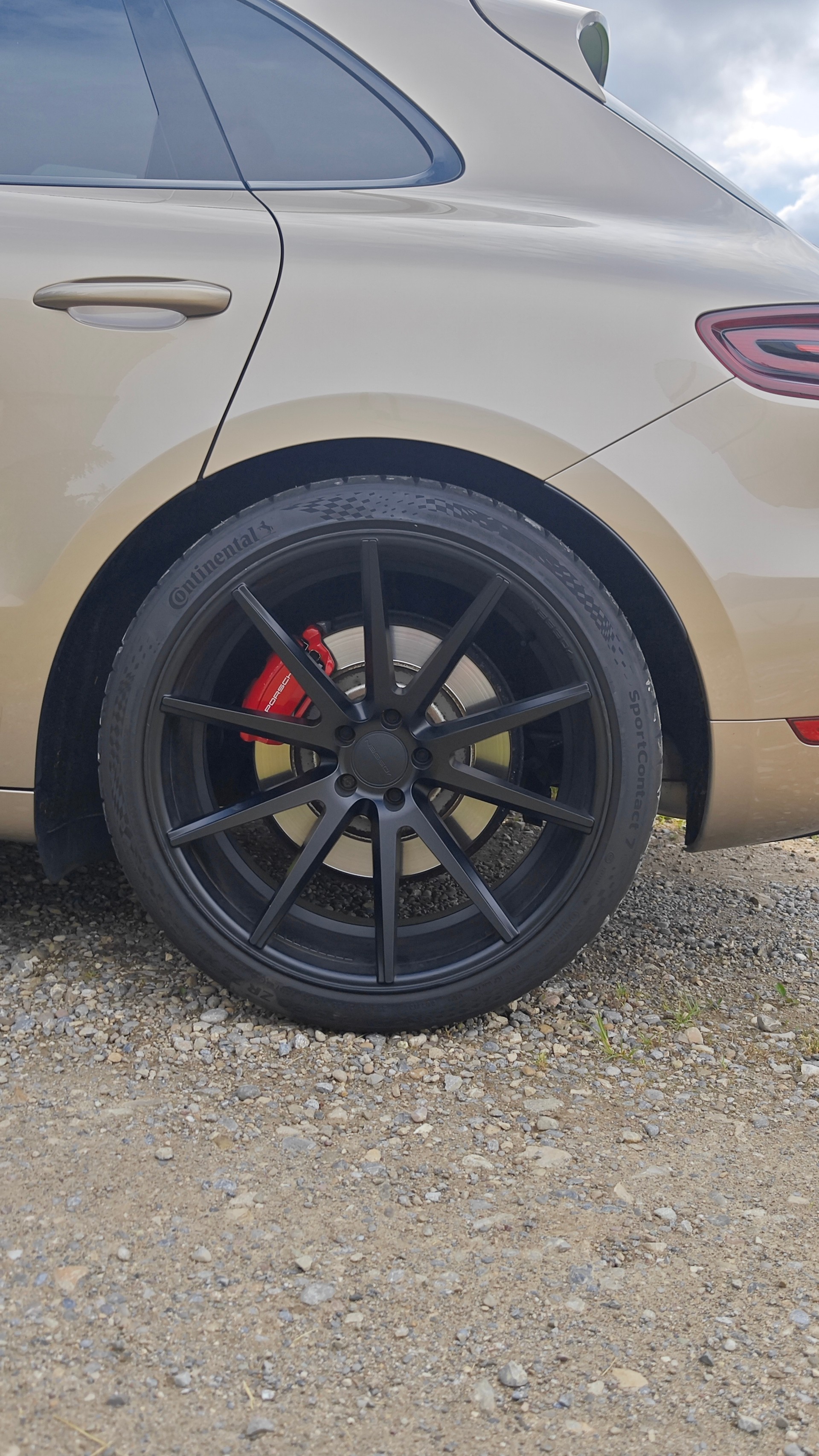 PORSCHE Macan Turbo PDK-image-4