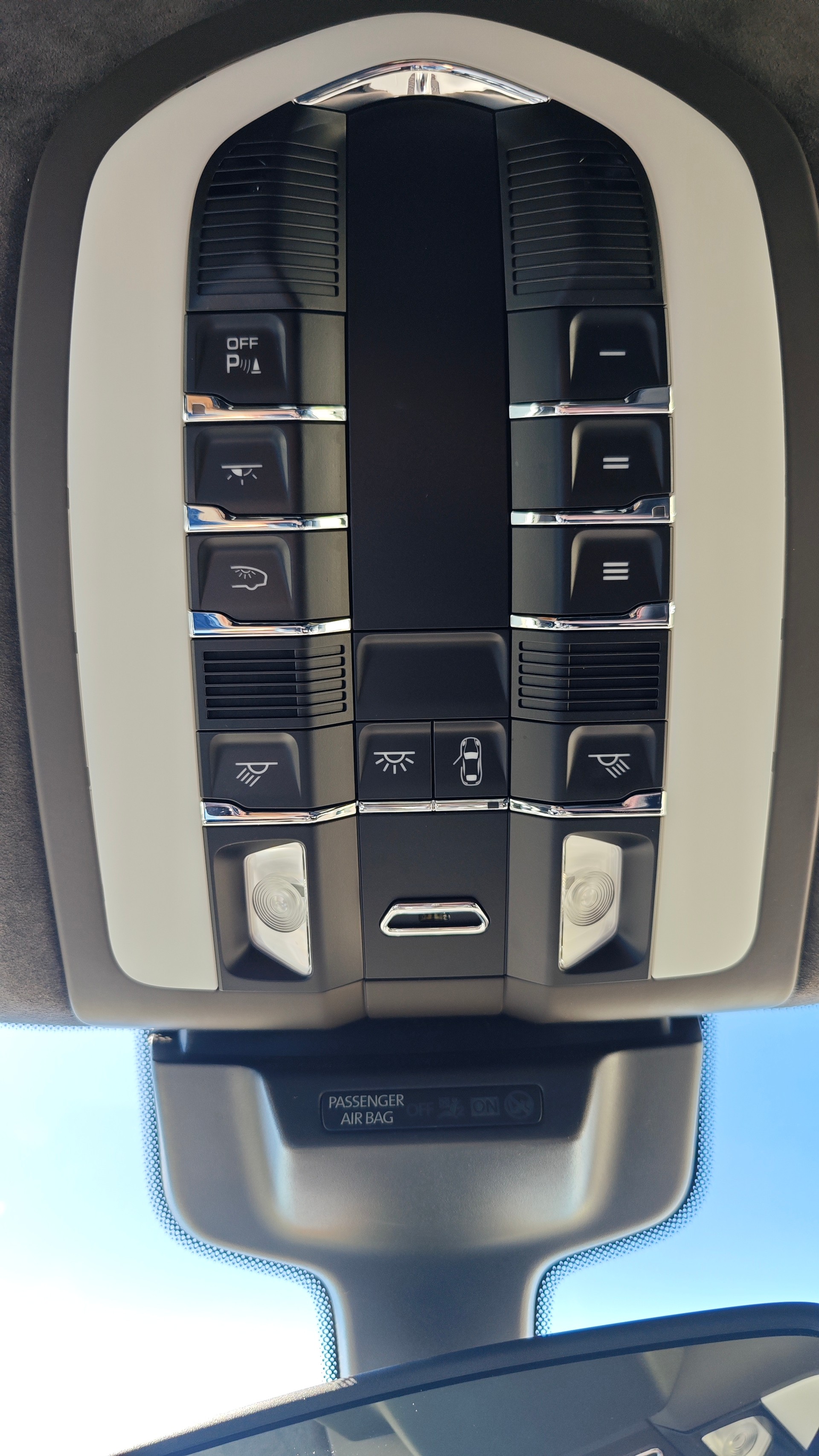 PORSCHE Macan Turbo PDK-image-14