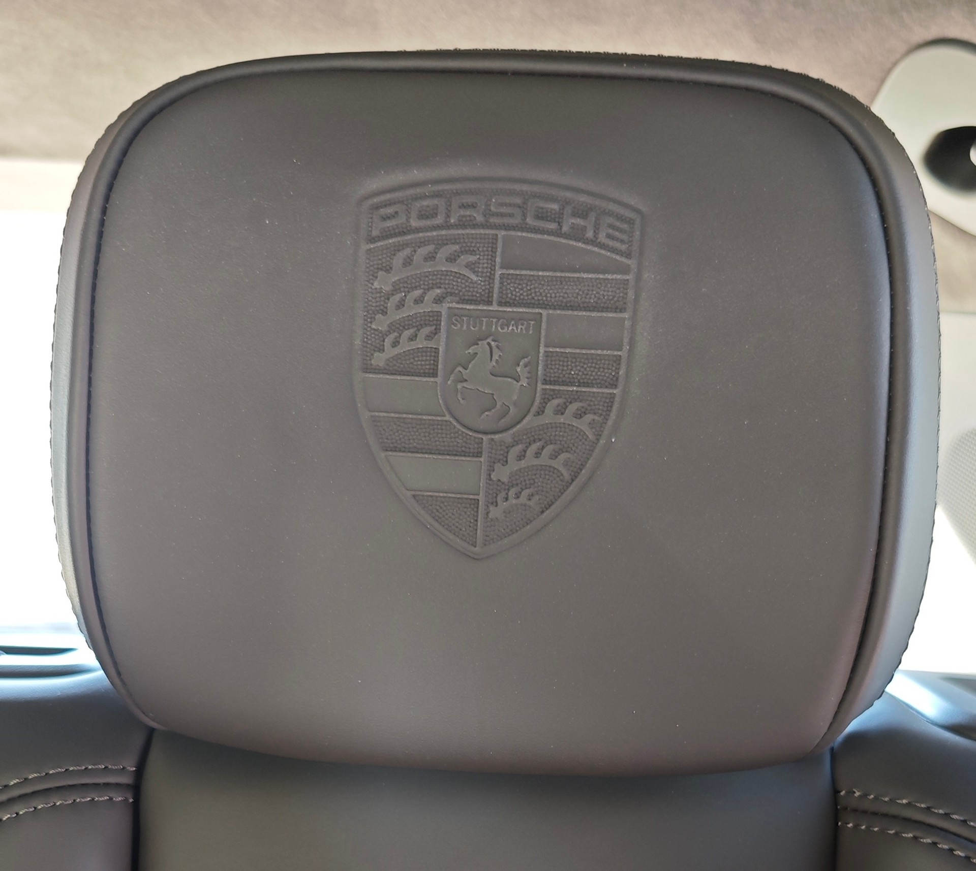 PORSCHE Macan Turbo PDK-image-9