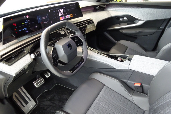 PEUGEOT 5008 195 e-DCS7 GT GT-image-12