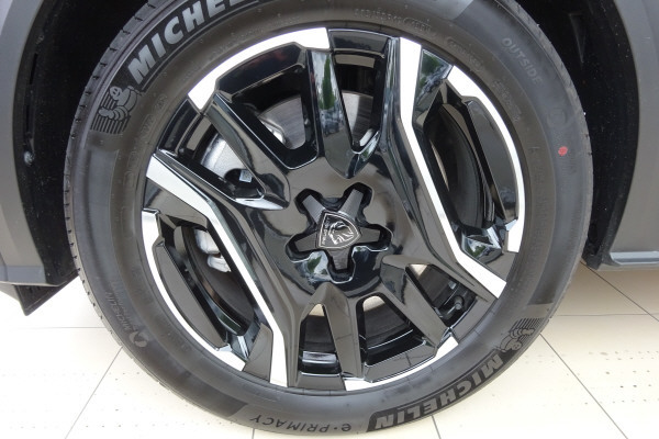 PEUGEOT 5008 195 e-DCS7 GT GT-image-9