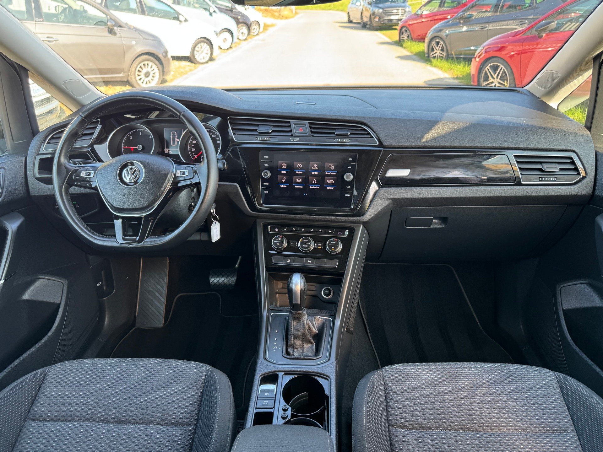 VW Touran 2.0 TDI BlueMotion Technology Comfortline DSG-image-7