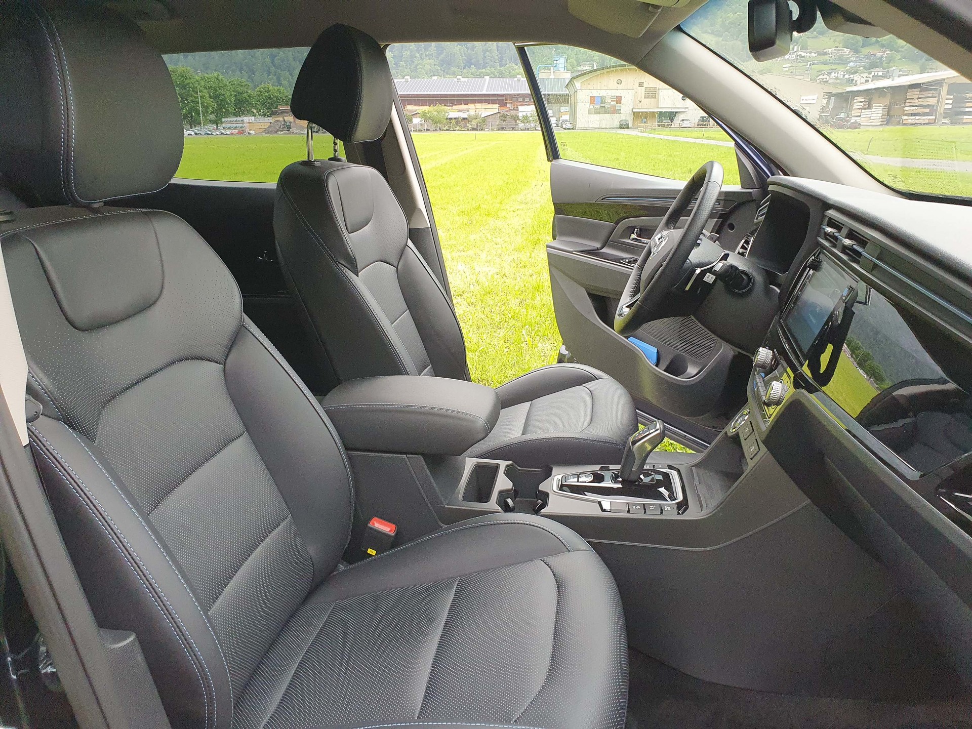 KGM-SsangYong E-Korando Titanium 100% Elektro-image-9