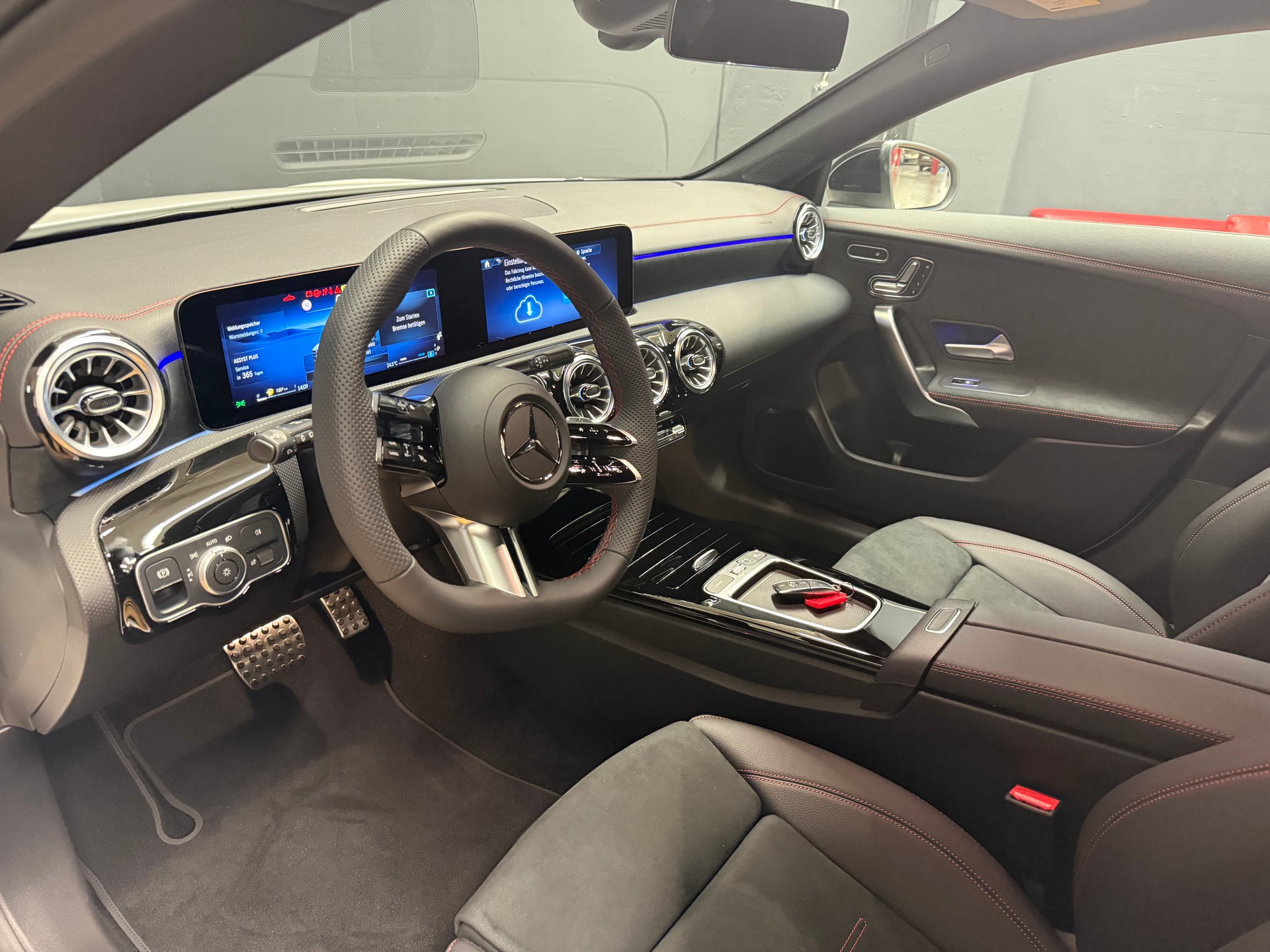 MERCEDES-BENZ CLA 250 4M - SB - AMG / DISTRONIC / Rückfahrkamera / Memory / Multibeam LED-image-14