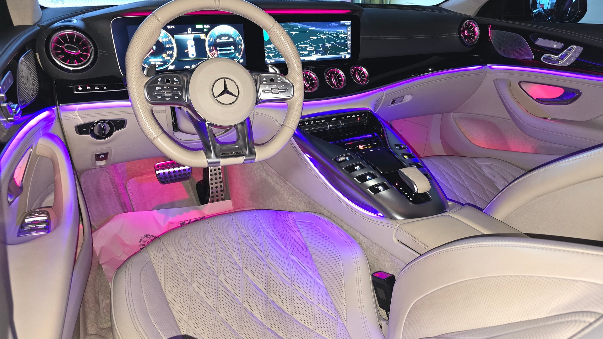 MERCEDES-BENZ AMG GT 4 53 4Matic+ Speedshift TCT-image-14