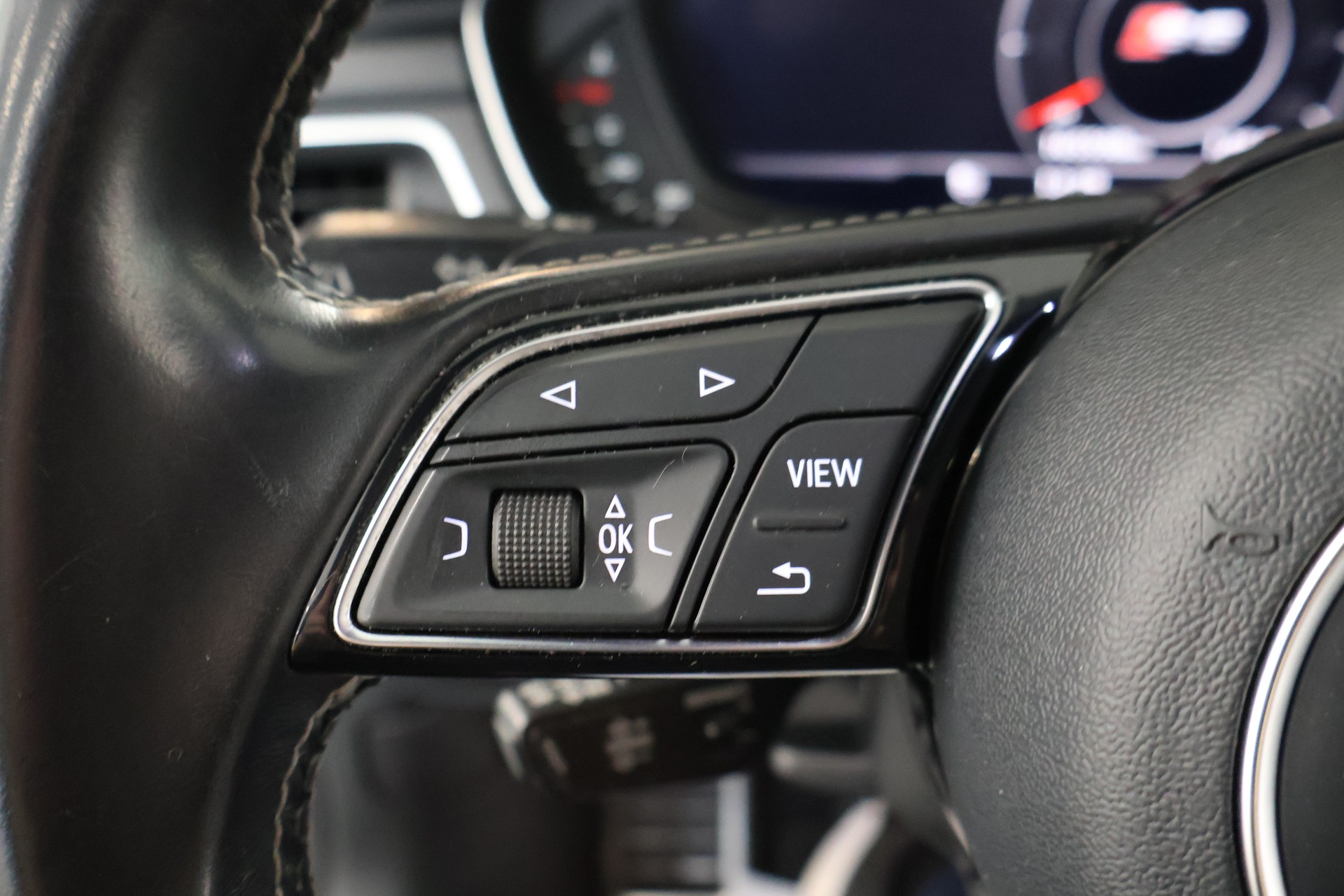 AUDI S5 Sportback ABT 3.0 TFSI quattro tiptronic-image-25